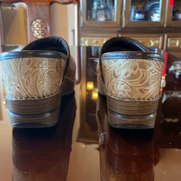 Dansko Clogs - Picture 3 of 9